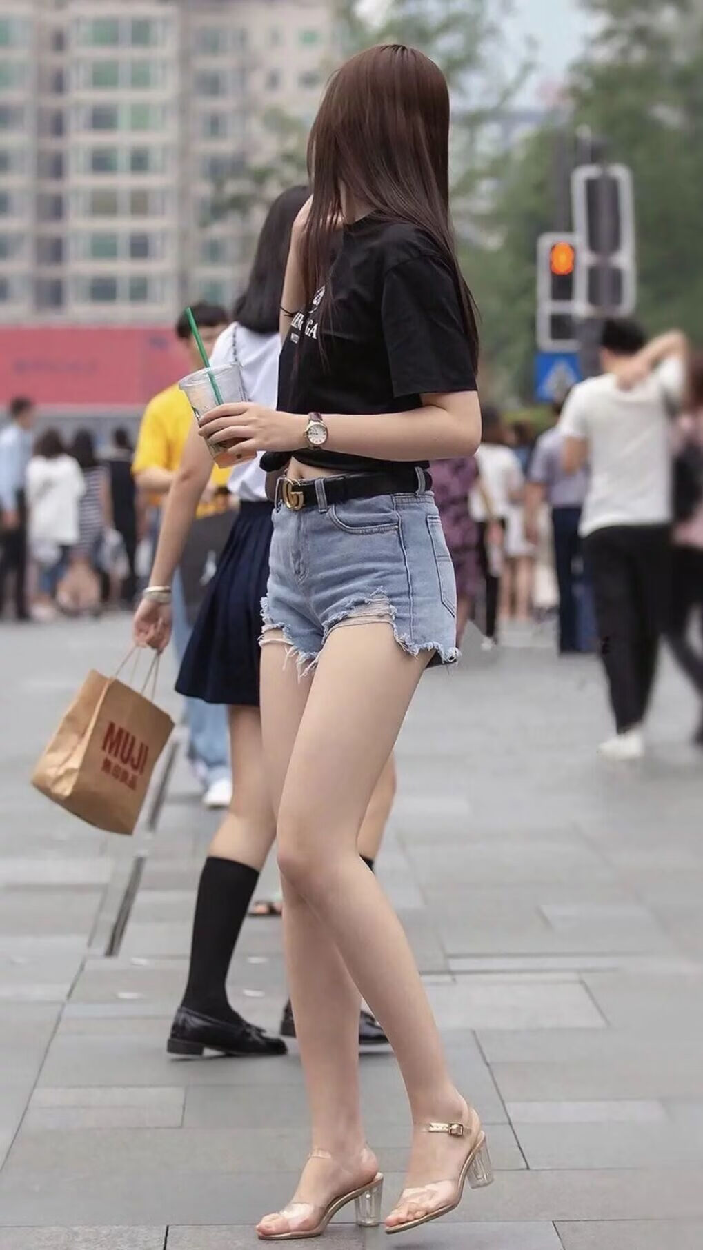 五大联赛是否推动中场压迫频率数据化管理，五大联赛中场球员