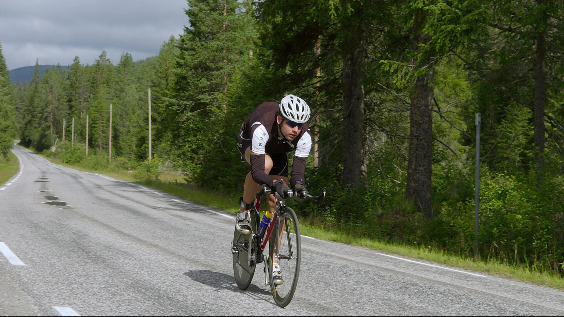乌拉圭队在巴黎奥运会比赛中多次通过二次进攻得分，乌拉圭参加奥运会